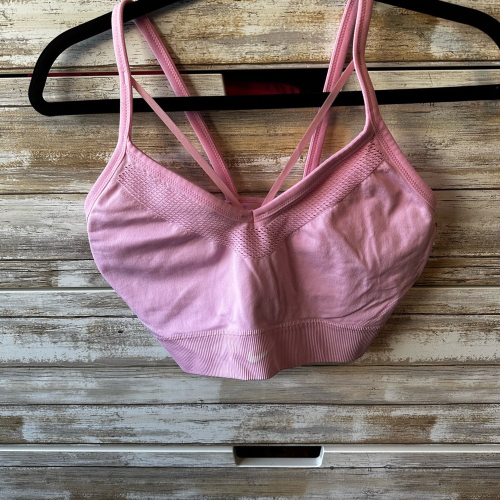 🩷🏃‍♀️✨ Nike Dri-FIT Pink Strappy Sports Bra – XL
